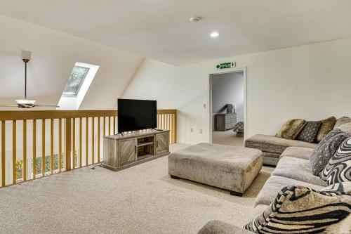 2 Mi to Winnipesaukee Shores Gunstock Retreat 2 Mi to Winnipesaukee Shores Gunstock Retreat