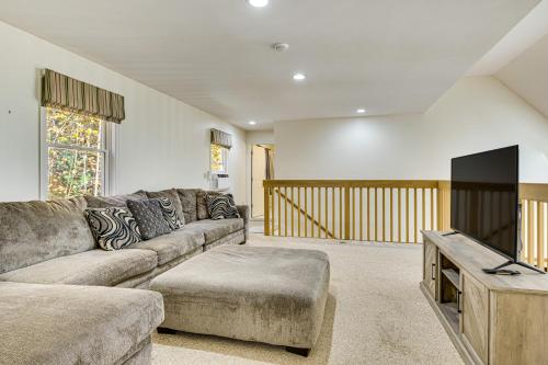 2 Mi to Winnipesaukee Shores Gunstock Retreat 2 Mi to Winnipesaukee Shores Gunstock Retreat