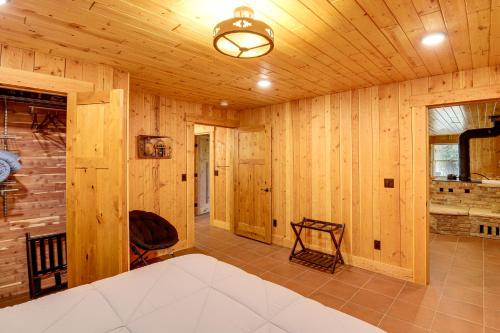 Nordic Style Lodge w/ Deck on 80 Acres in Arlee in St Ignatius (MT)