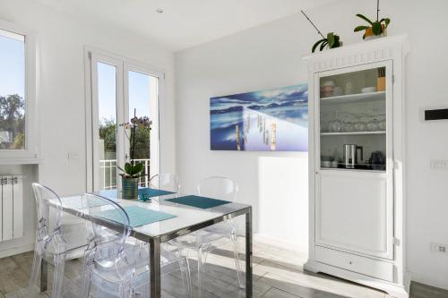 Two-Bedroom Deluxe Apartment with Garden View