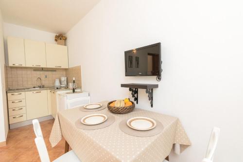 Apartments Seric - image 3
