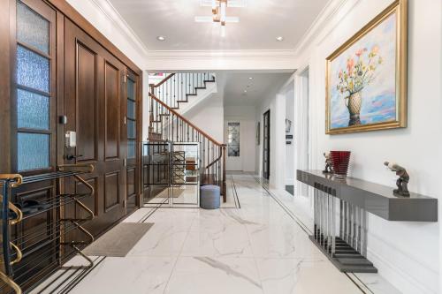 Experience Comfort Convenience Shared House in Vancouver, Canada
