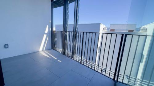 Luxury 1 BD at Downtown Santa Monica in Los Angeles, USA