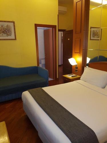 69 Manin Street - image 4