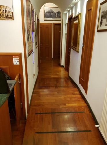 69 Manin Street - image 12