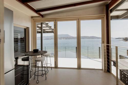 Beachfront Paradise in Opossum Bay in Sandford