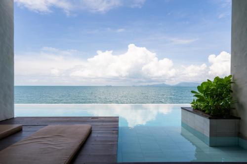 The Flow Samui Beach Resort - 발코니/테라스