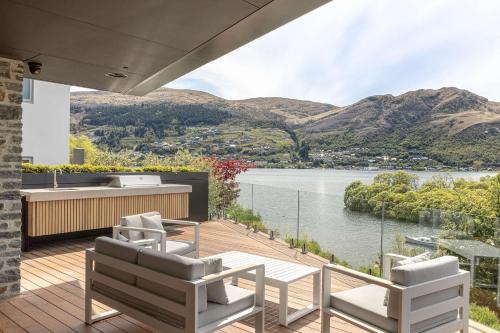 Willow Waters - lakeside luxury - a Relax it's Done holiday home, Frankton (fotografie 5)