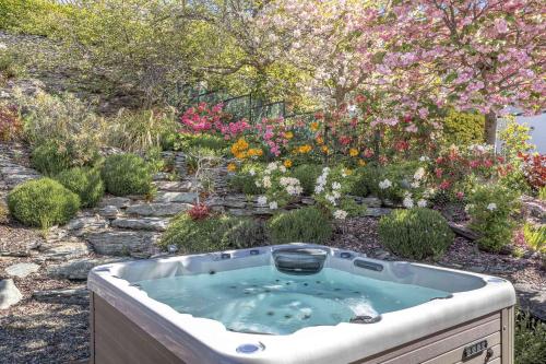 Willow Waters - lakeside luxury - a Relax it's Done holiday home, Frankton (fotografie 4)