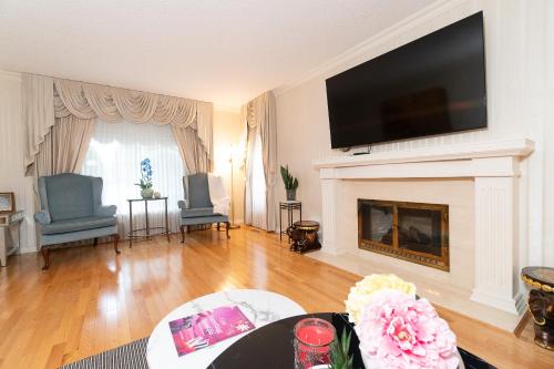 Garden Hotel 3-bedroom house for whole book in Richmond, Canada