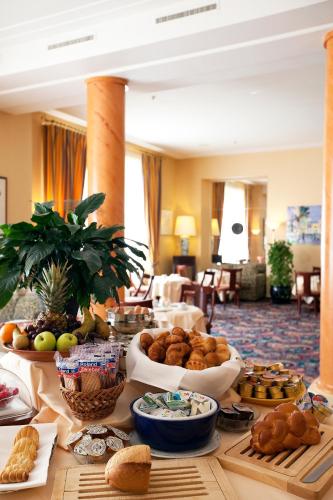 Hotel Victoria - image 2