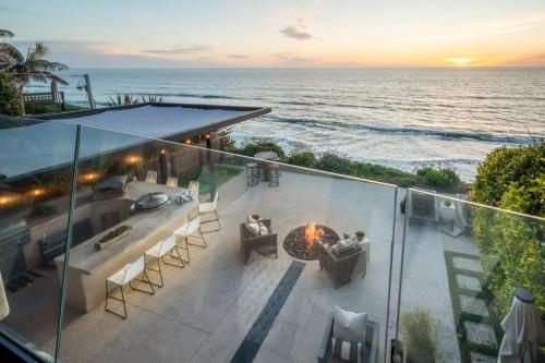 Luxury 3 Story Oceanfront Home with Elevator in San Diego, Pet Friendly in Encinitas, USA