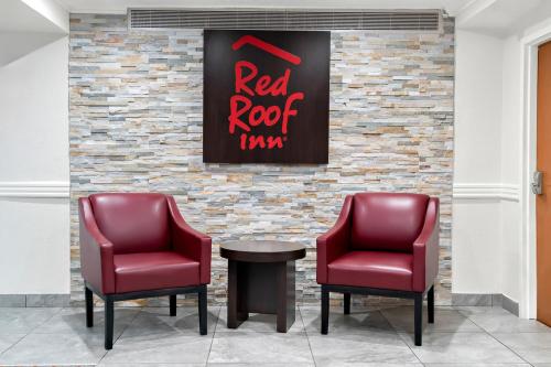 Baymont by Wyndham Auburn Hills - main image