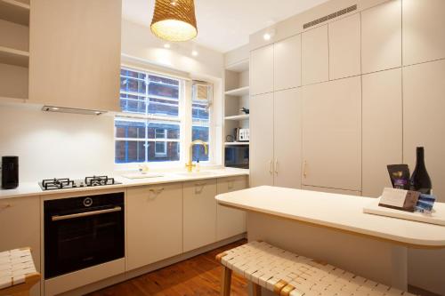Deco Amour, Bellevue Hill Isyd in Bellevue Hill