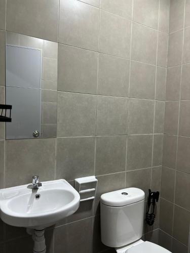 Dreamstays near UTM JPO Temple Senai Airport Dreamstays near UTM JPO Temple Senai Airport