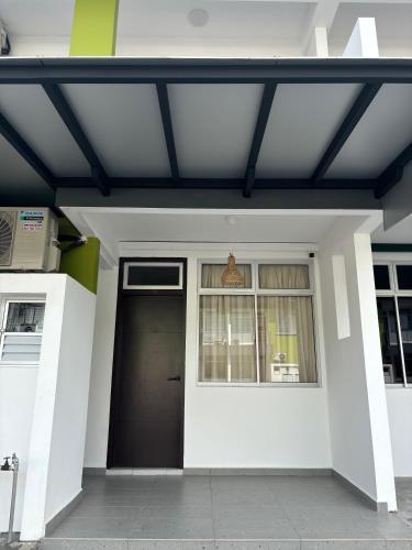 Dreamstays near UTM JPO Temple Senai Airport Dreamstays near UTM JPO Temple Senai Airport