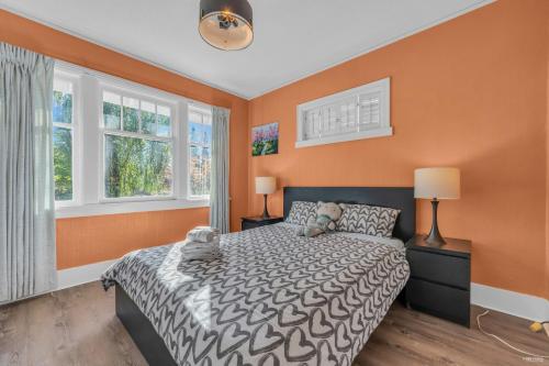 Comfort two bedrooms in main floor in Vancouver, Canada