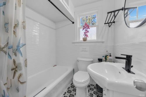 Comfort two bedrooms in main floor Comfort two bedrooms in main floor