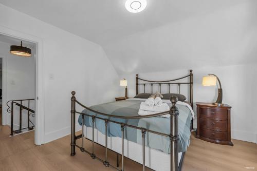 Cozy two bedroom in upper floor in Vancouver West in Vancouver, Canada