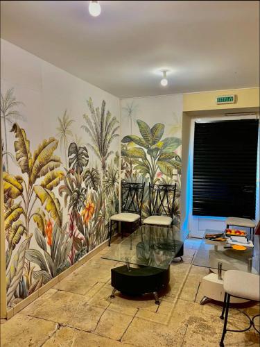 The Chateau 45Pers, 30min from Sea in Amayé-sur-Orne