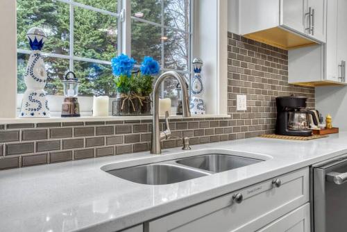 Historic remodeled home in Laurelhurst Portland