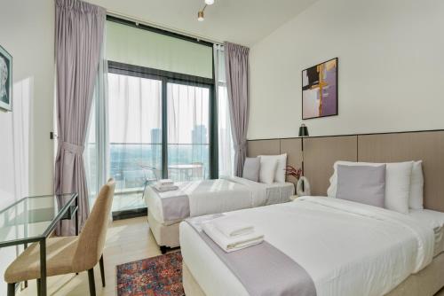 Vacay Lettings - Binghatti Emerald,JVC- Pool View, Дубай (фото 9)