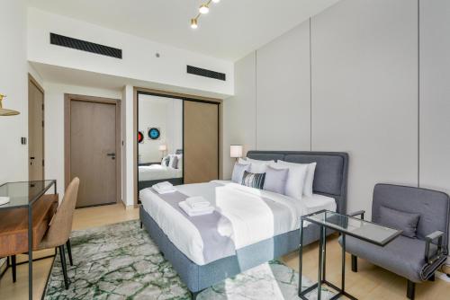 Vacay Lettings - Binghatti Emerald,JVC- Pool View, Дубай (фото 3)