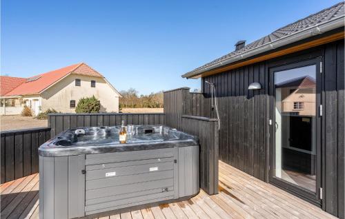  Awesome Home In Henne With Kitchen in Henne Strand