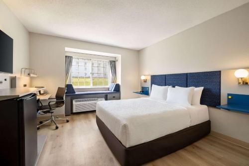 Microtel Inn & Suites by Wyndham New Ulm - image 10