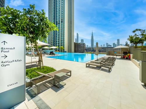 Al-Fannan at Downtown Views 2 - Best Burj Khalifa View - Brand New Luxury 2 Bedroom Apartment Al-Fannan at Downtown Views 2 - Best Burj Khalifa View - Brand New Luxury 2 Bedroom Apartment