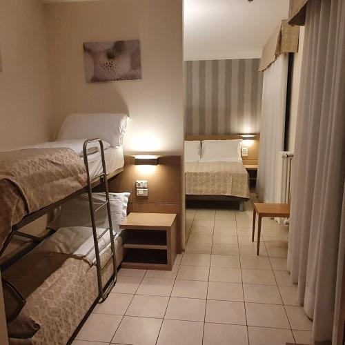 Hotel Europa - image 9
