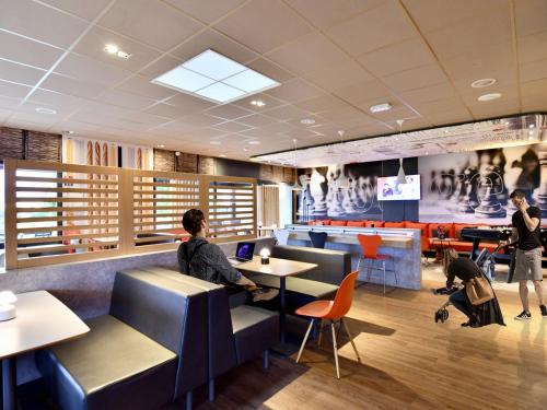 ibis Les Herbiers - main image