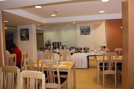 City Budget Hotel - Photo 3