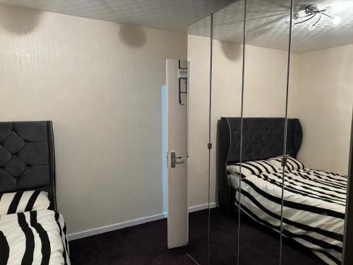 King Bedroom with a Private Bathroom in a Quiet Area - Tap to explore photos