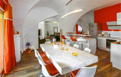 Konyha, Gorgeous Home In Sauzet in Sauzet (Rhone-Alpes)