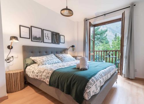  LOIRA CASA SANCHINES Dúplex de lujo en Benasque in Benasque