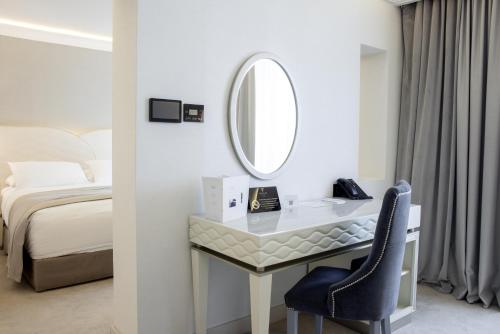611316860 Tresor Le Palais Timisoara, Curio Collection by Hilton