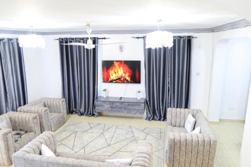 公共休息室/电视室, Mtwapa 3 bedroom villa and Townhouse in 姆特瓦帕