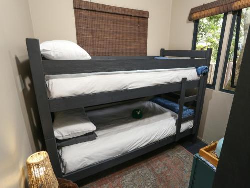 1 bunk bed