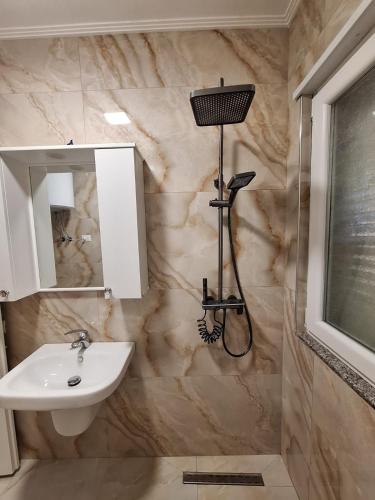 Vila L 2 Studio, Tirana (Foto 3)