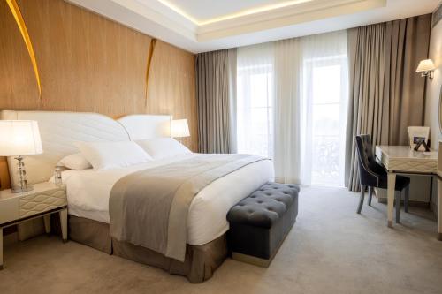 Tresor Le Palais Timisoara Curio Collection by Hilton - image 5