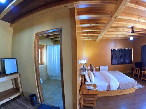 Executive Suite image 10