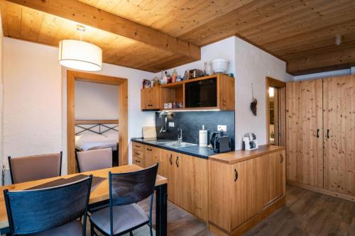 Apartman Konifer - Jacuzzi - Ski In Ski Out in 戴姆諾夫斯卡杜萊納