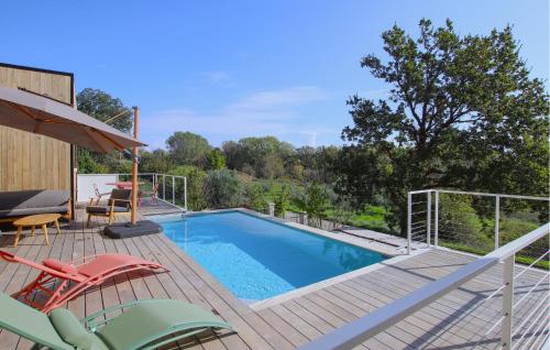 Peldbaseins, Luxurious Home In Suze La Rousse in Sk