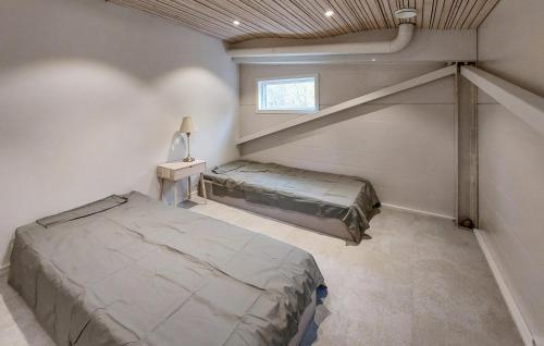 2 Bedroom Stunning Apartment In Växjö - Tap to explore photos