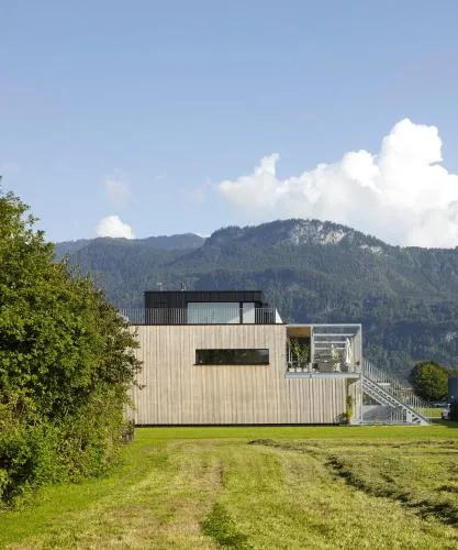 Architektenhaus RHaa mit Terrassen in Altach, Österreich