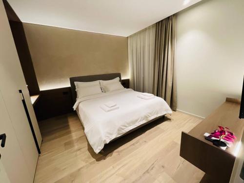 Two Steps Apartments Tirana - image 4