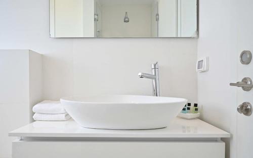 Apartment image 9