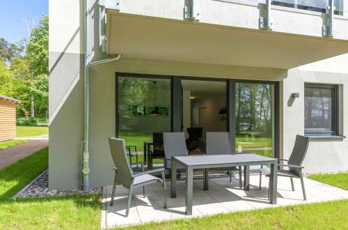 balkon/terras, Zuversicht Ferienwohnung am Krakower See Komfort & Wellness mit Seeblick in Krakow am See