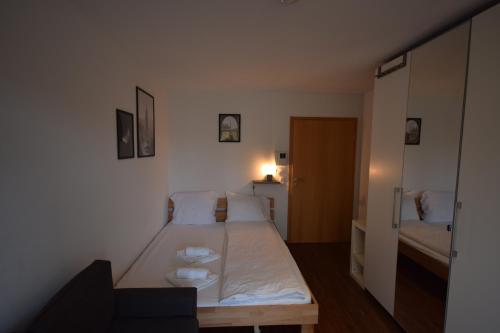 Nestwerk Komfort R23-13 - Balkon, Arbeitsplatz & Hochschulnähe (Nestwerk Komfort R23-13 - Balkon, Arbeitsplatz & Hochschulnahe) in 里斯河畔比伯拉赫